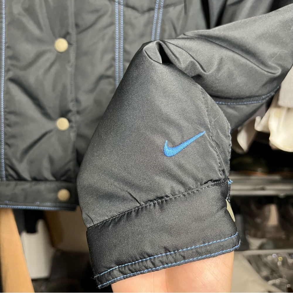 Vintage Nike Black Puffer Jacket Black Cropped Motorcycle Style Blue Stitching - Picture 7 of 13